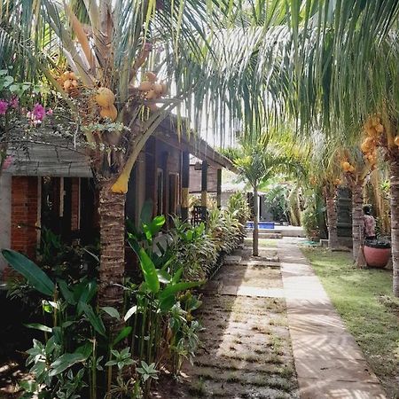 La Paparrucha Bali Bed & Breakfast เปมูเตรัน ภายนอก รูปภาพ